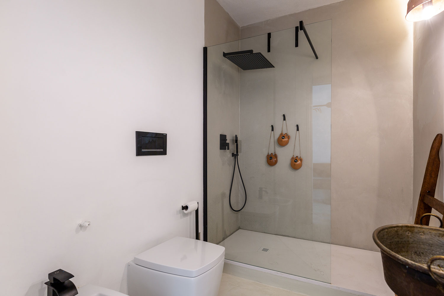 CROBI-CAGLIARI_SUITE-PASTORI-08_1500x1000px